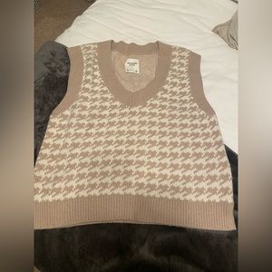 Abercrombie Sweater Vest